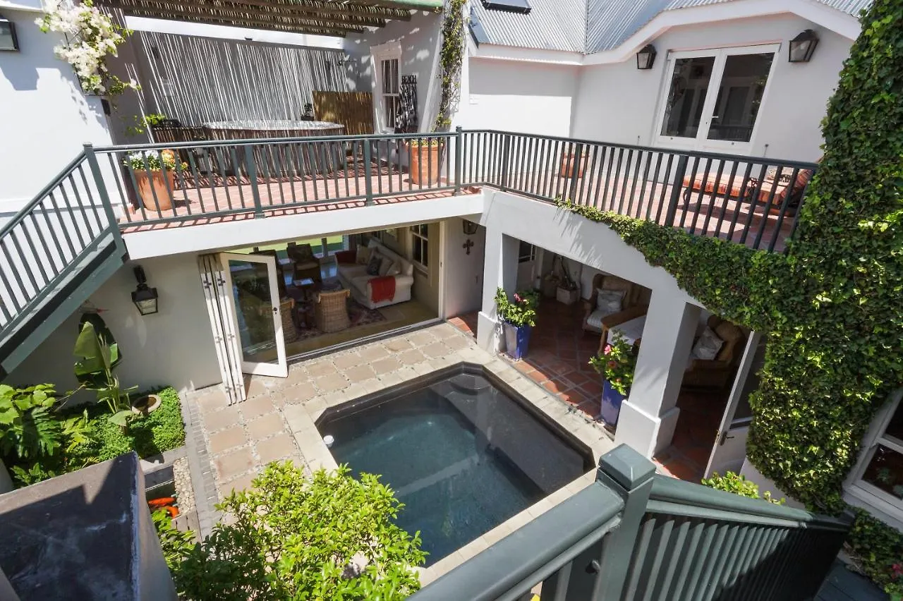 Villa Strand Beach Lodge